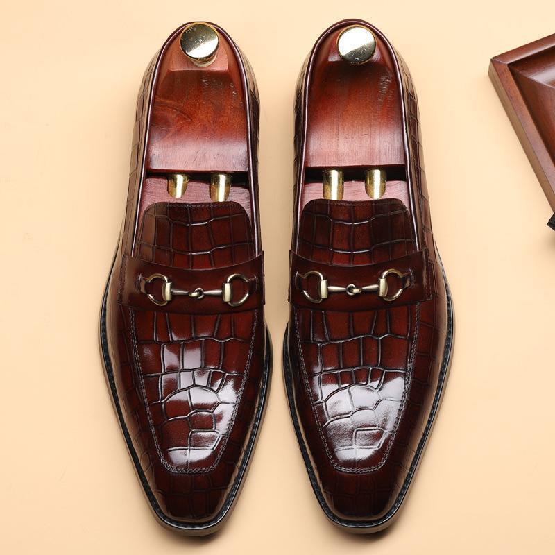 Stylish business men's pointed leather flat shoes