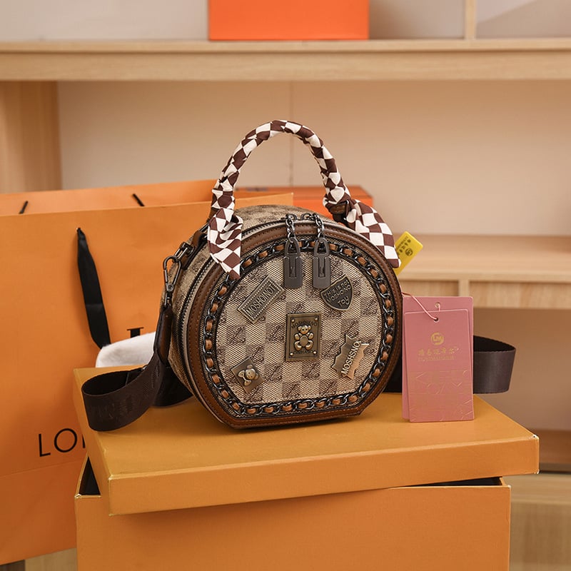 ⭐Last Day 50% OFF - Fashion Leather Bear Bag(Buy 2 Get Free VIP Shipping💥)