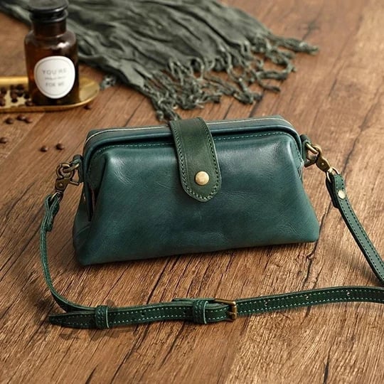 🔥Time-Limited Promotion Get 48% OFF🔥Premium Retro Handmade Bag