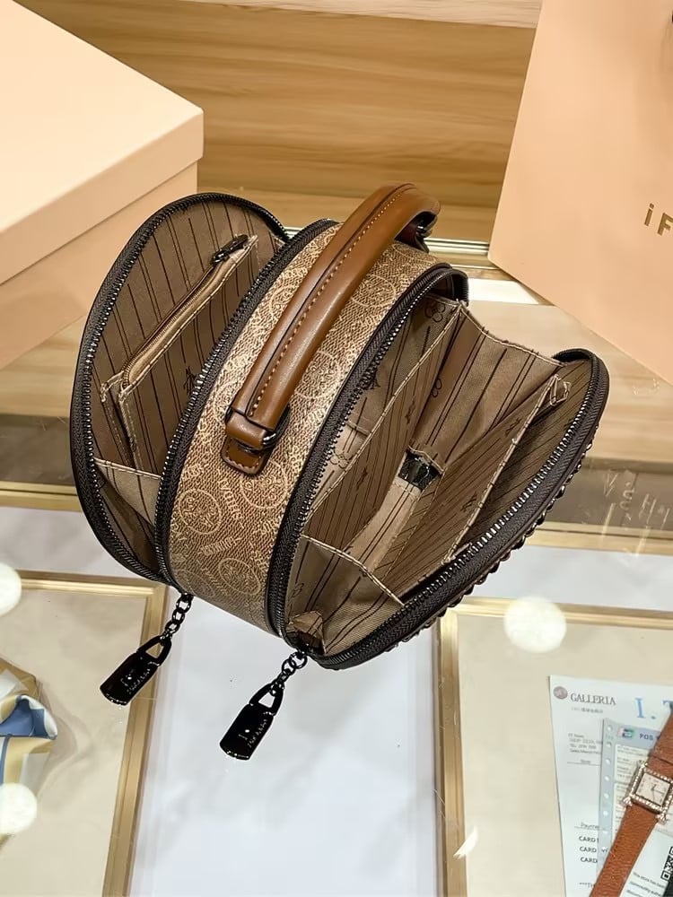 ⭐Last Day 50% OFF - Fashion Leather Bear Bag(Buy 2 Get Free VIP Shipping💥)