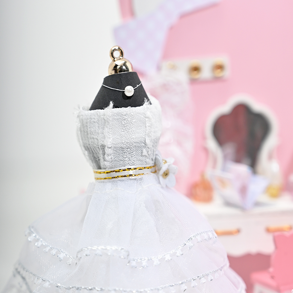 KNOW ME Meow meow little C DIY Miniature House Kit