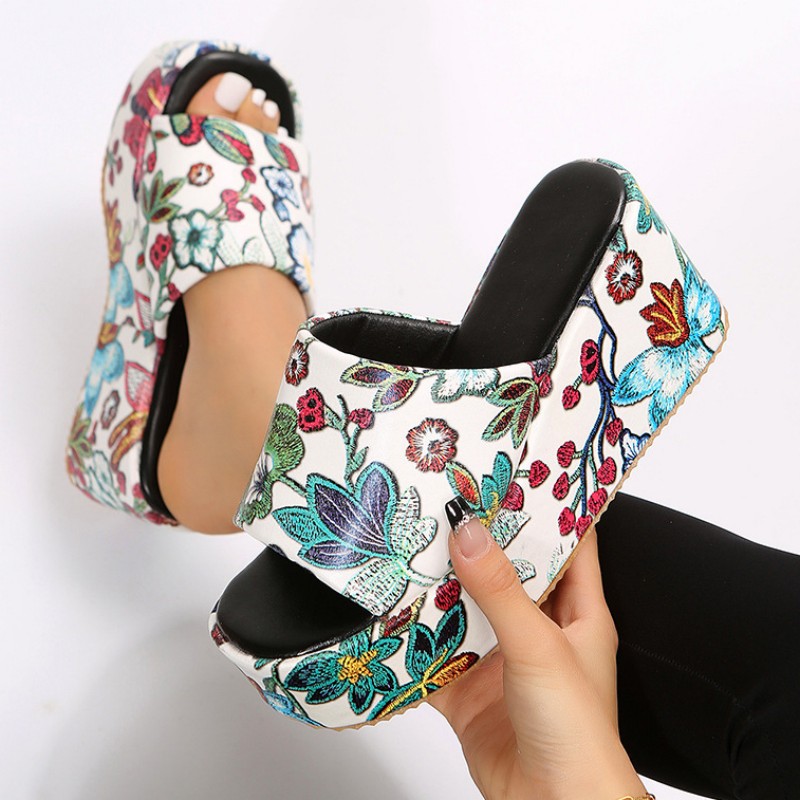 Red Patchwork Printing Round Out Door Wedges Shoes (Heel Height 2.36in)-CuChic