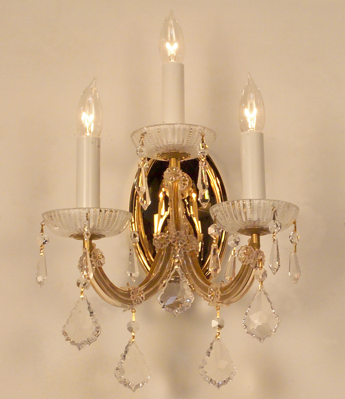 Classic Lighting 8103 OWG SC Maria Theresa Traditional Crystal Wall Sconce in Olde World Gold (Imported from Italy)