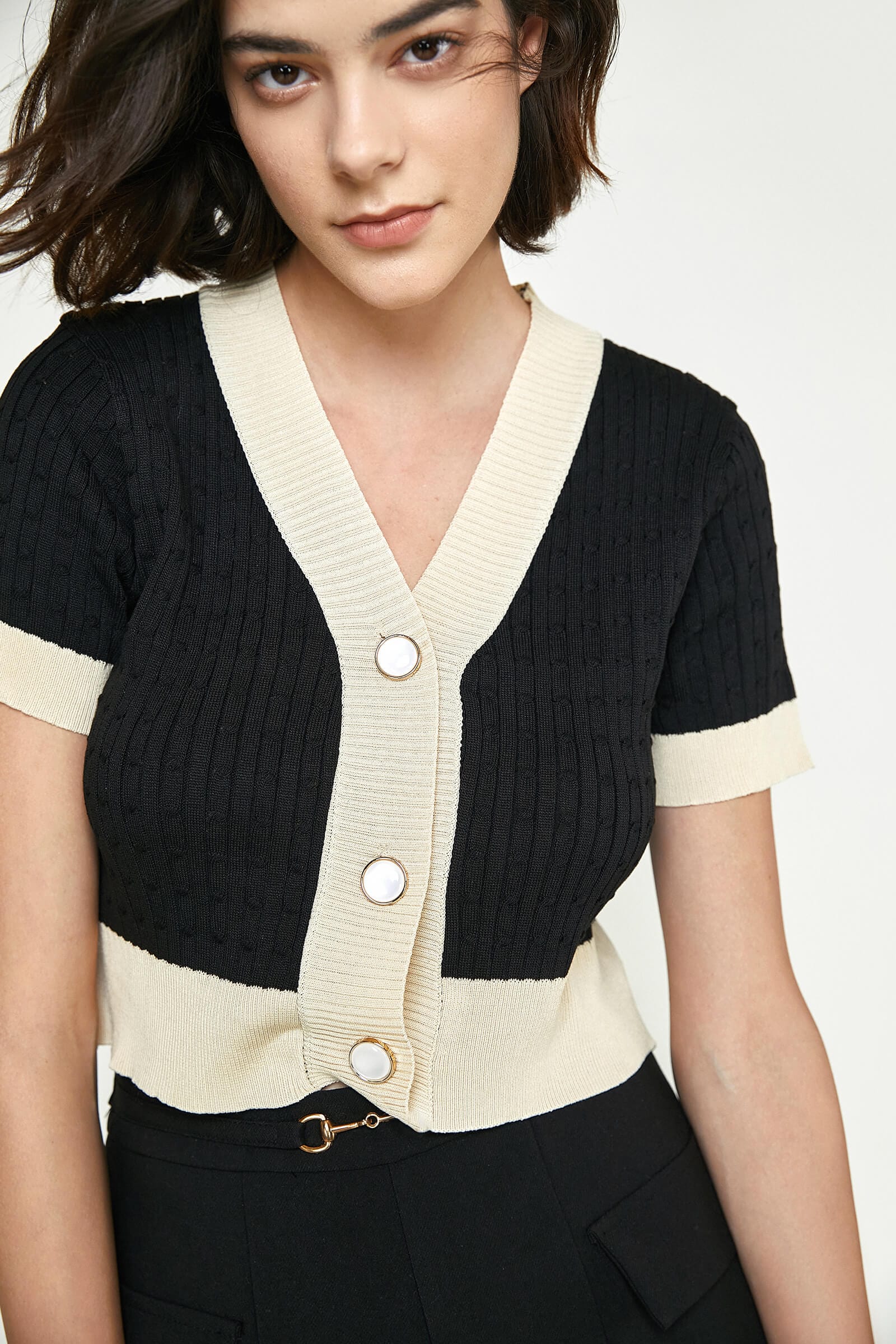 Black Contrast Trim Button-Up Cable Knit Cropped Cardigan