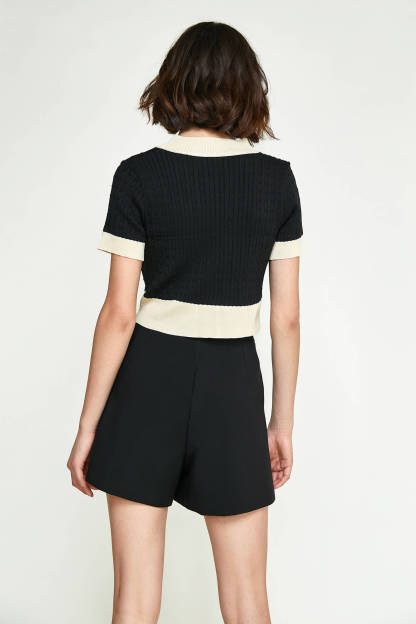Black Contrast Trim Button-Up Cable Knit Cropped Cardigan