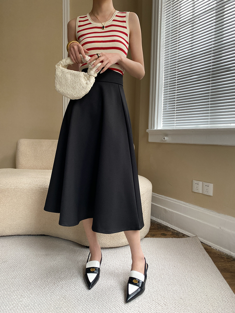 Red Striped Slim-Fit Knit Vest