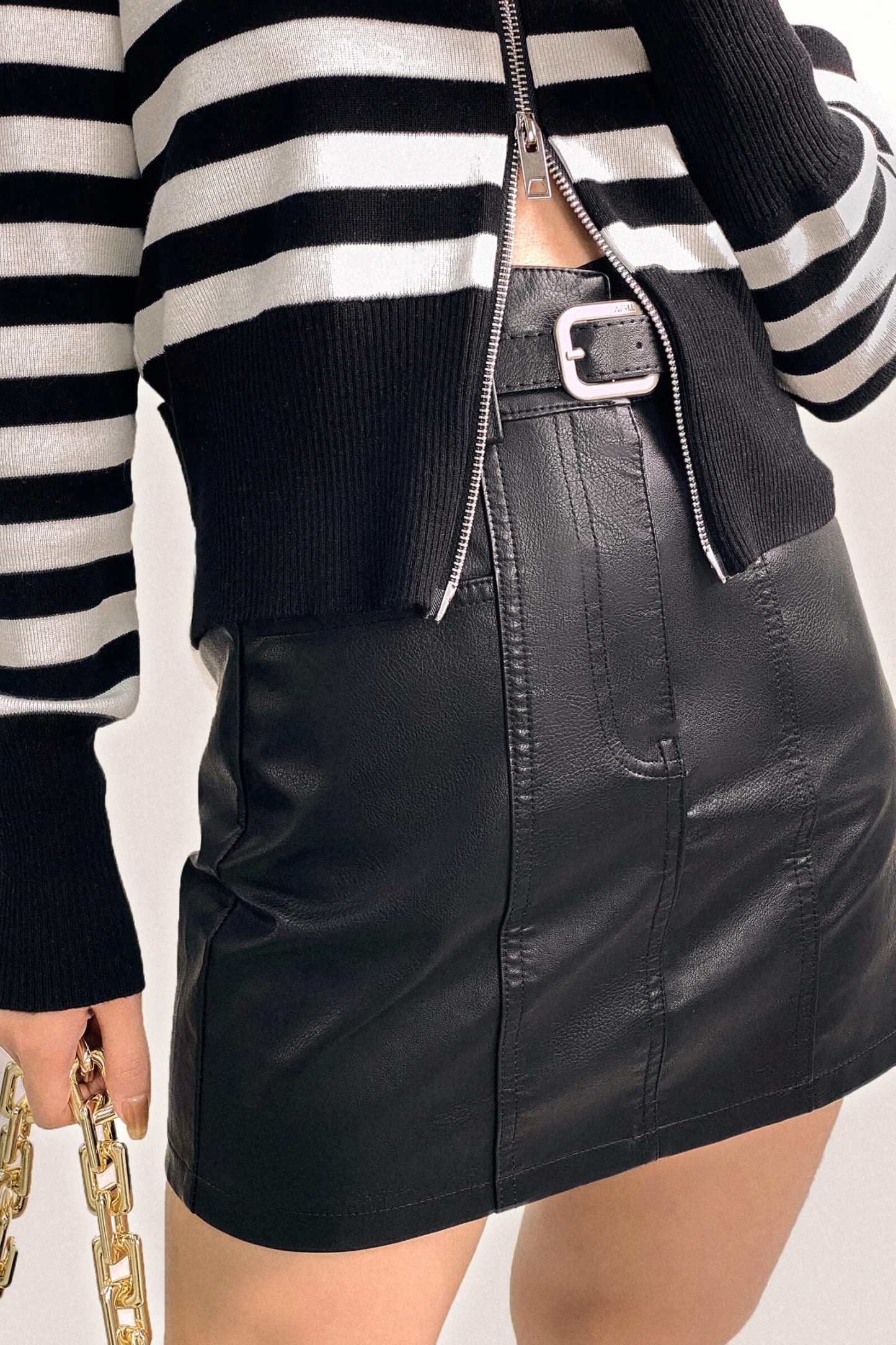 リトルスージー Vegan Leather Wrap Mini Skirt