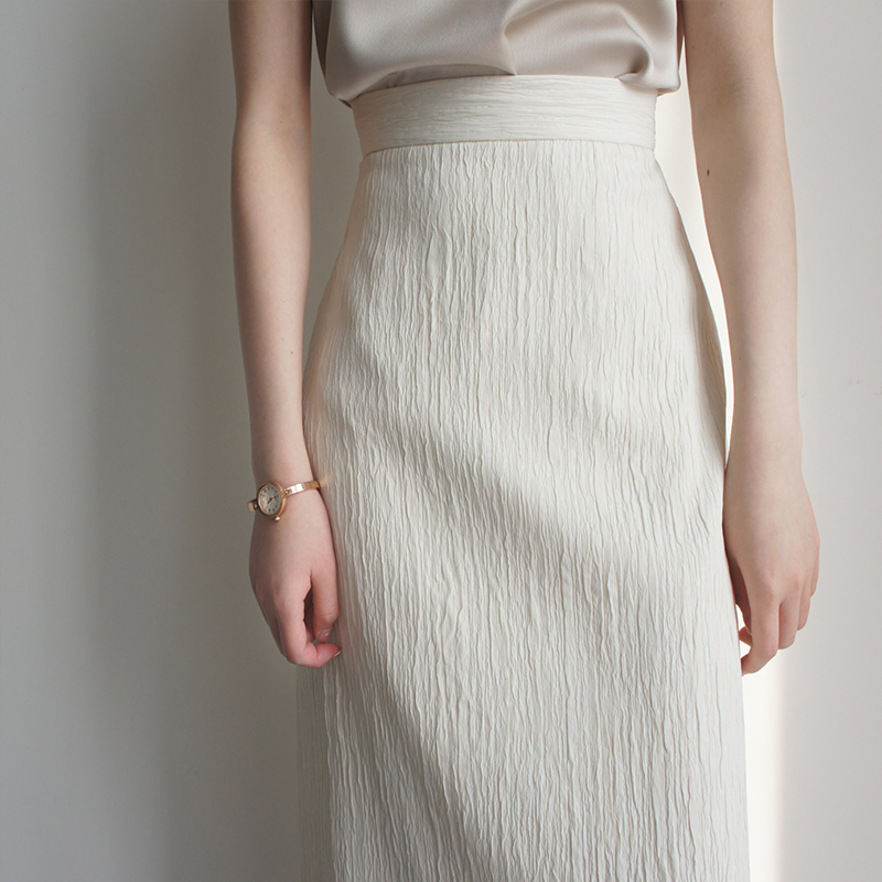 Vertical High-Rise Over-The-Knee Slit Skirt.-J.ING