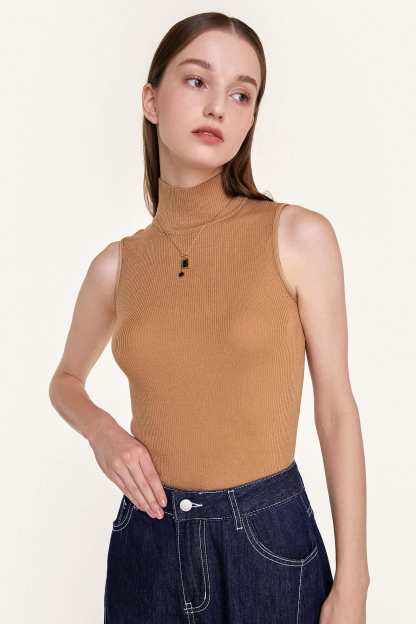 Peru Wool-Blend Mock Neck Sweater Vest