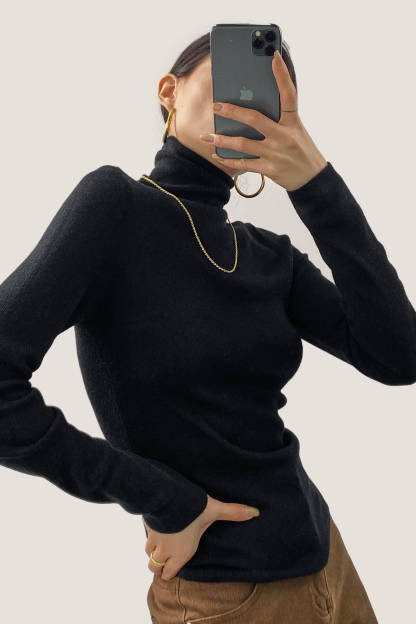 Black Basic Wool-Blend Turtleneck Sweater