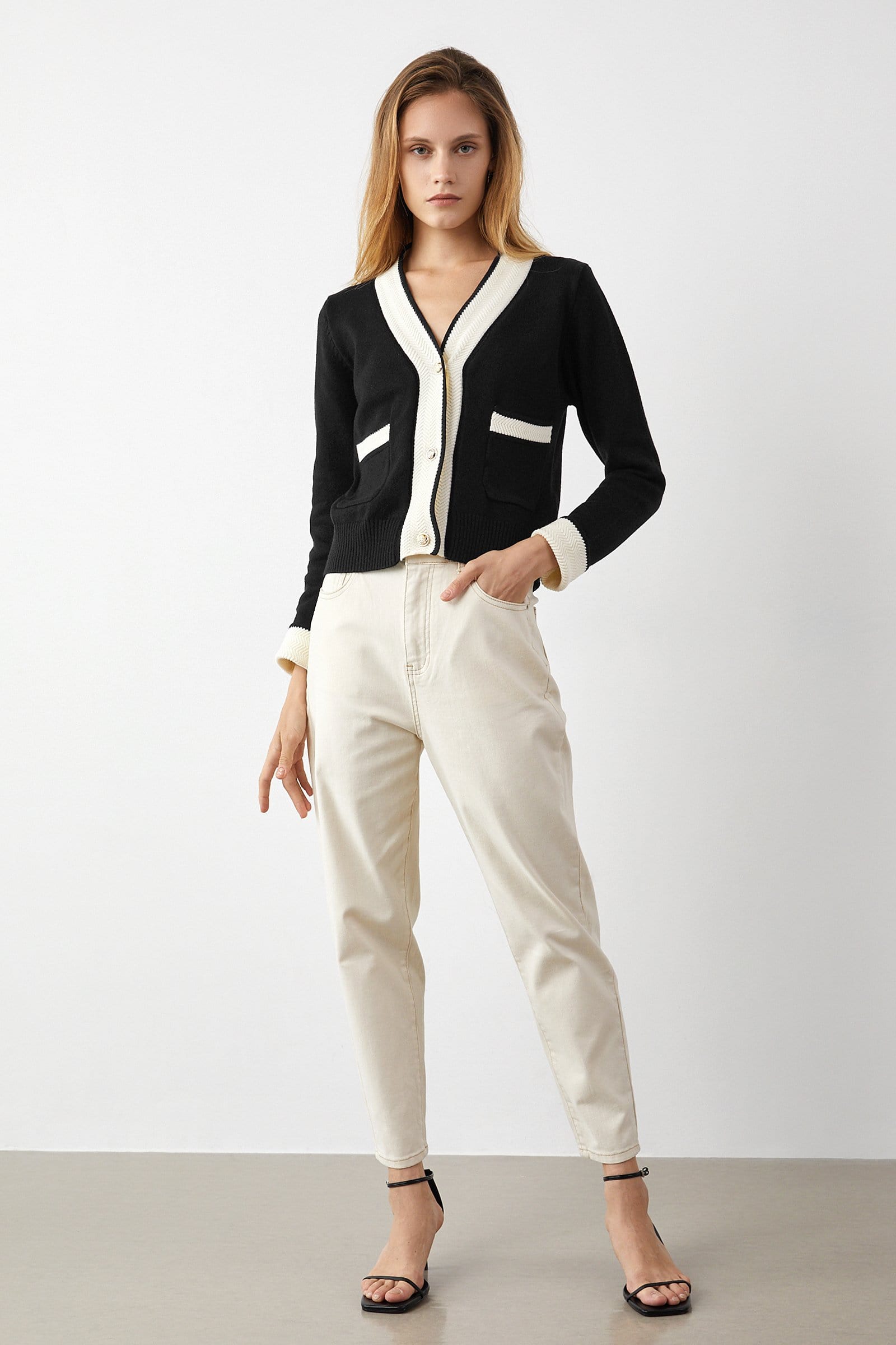 Adelyn Black Pocketed Cardigan