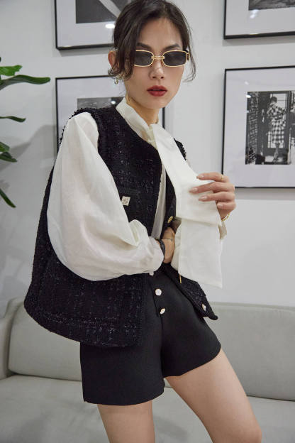 Black Crew Neck Frayed Trim Button-Up  Tweed Vest