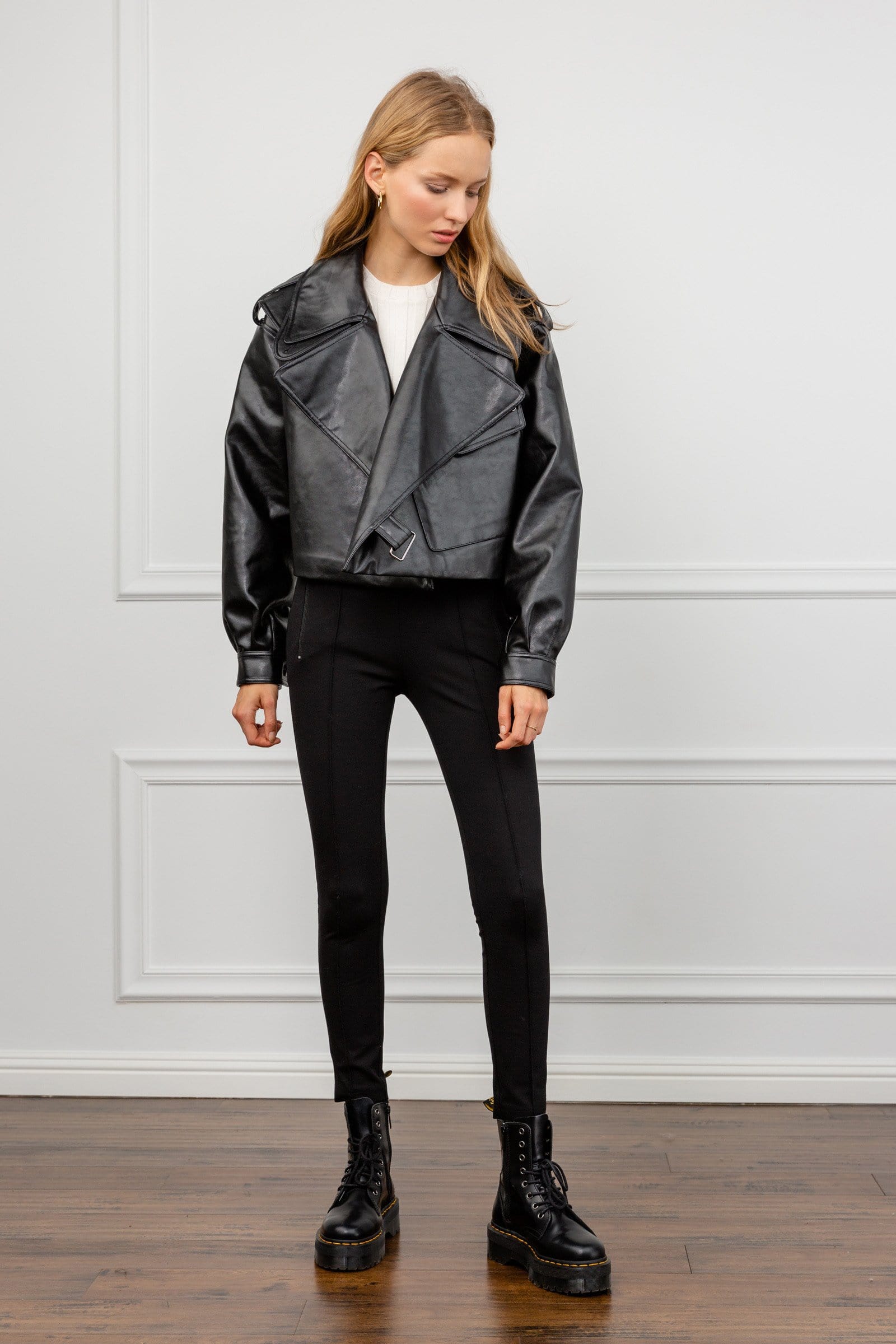 Leather jacket-J.ING