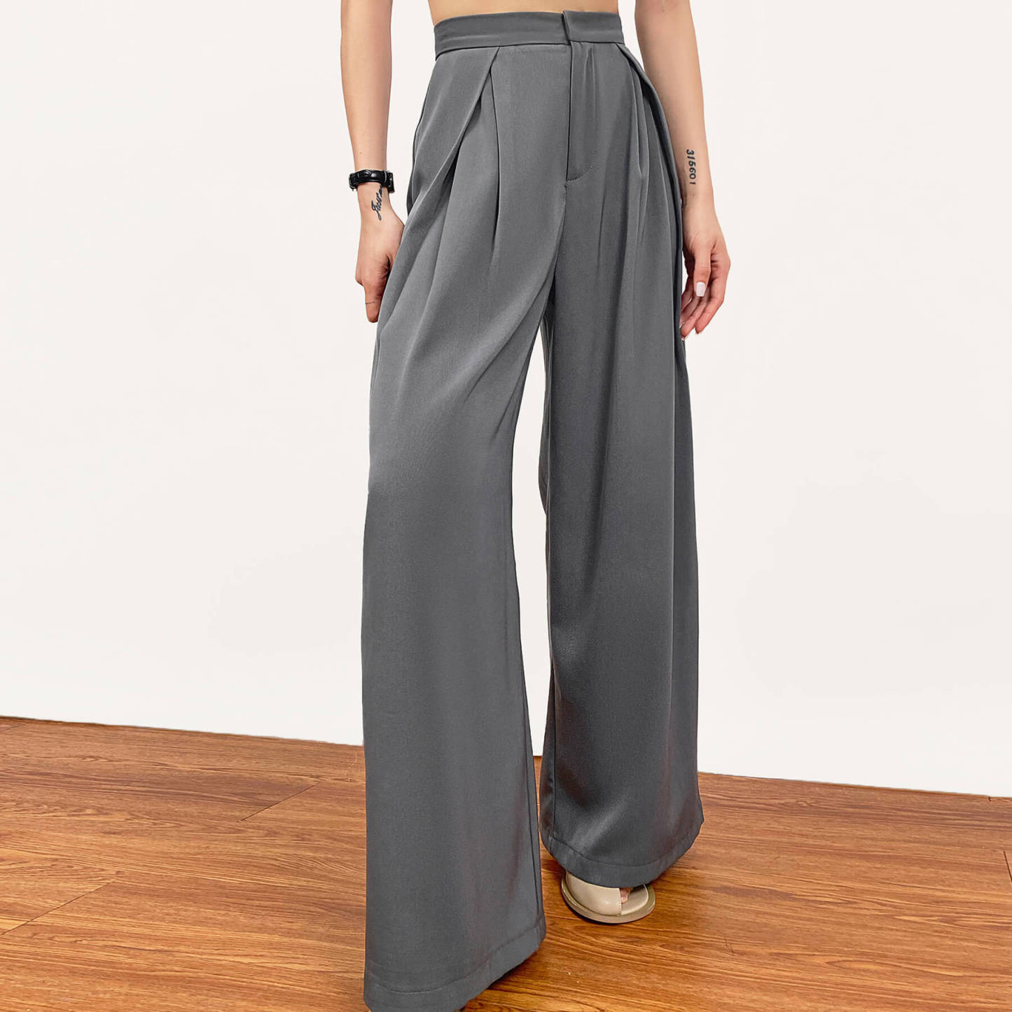 パンツ FEELS. WIDE TUCKED TROUSERS GRAY WIDE TUCKED TROUSERS GRAY – FEELS.