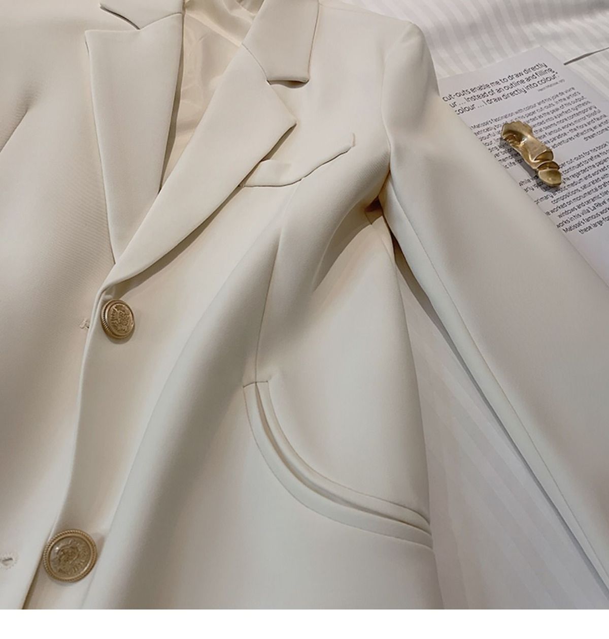 Beige H-shaped blazer