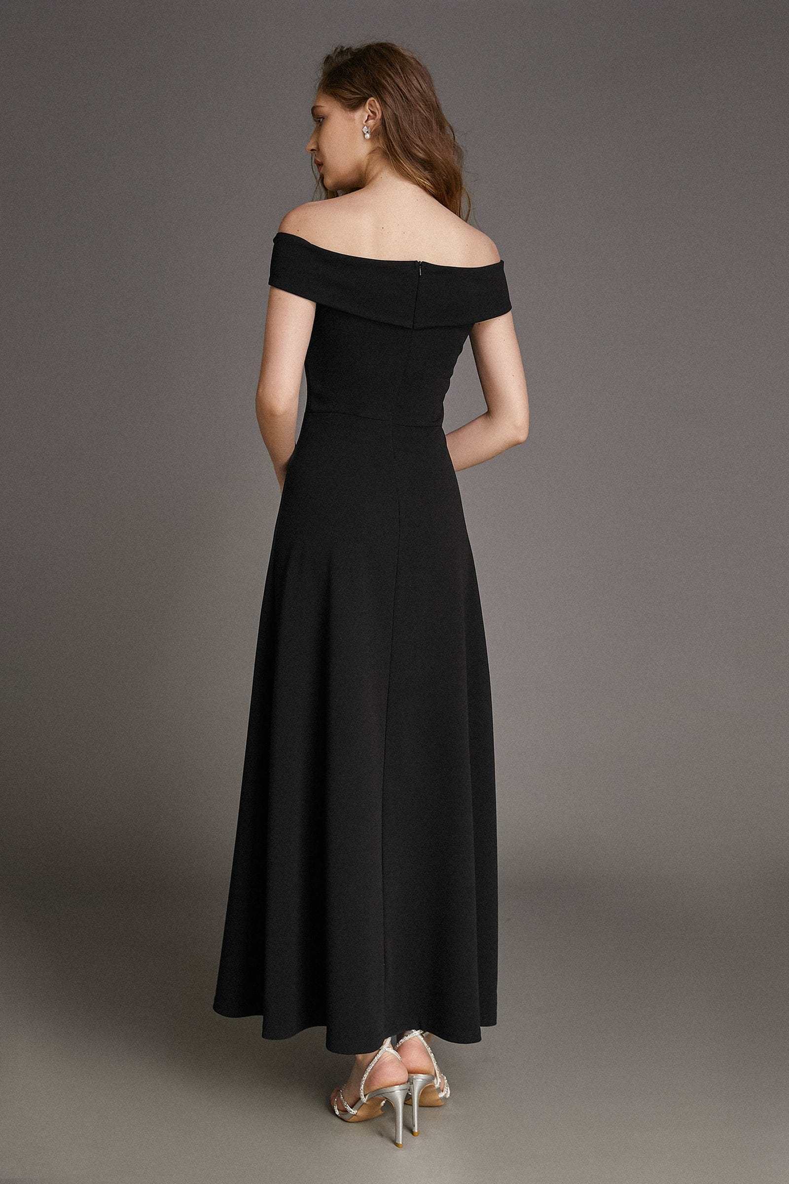 Black Off-the-Shoulder A-line Maxi Dress