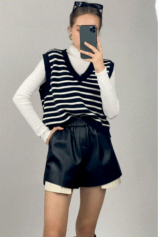 Black Striped Knitted Sweater Vest