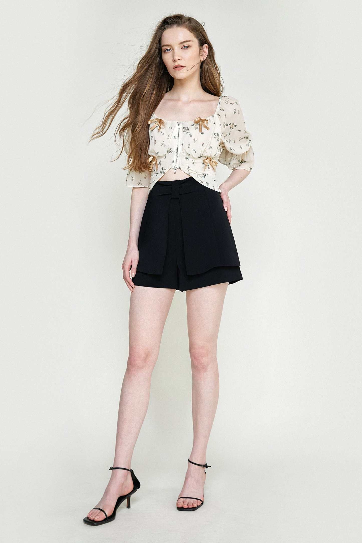 Old Lace Floral Print Bowknot Detail Zip-Up Blouse