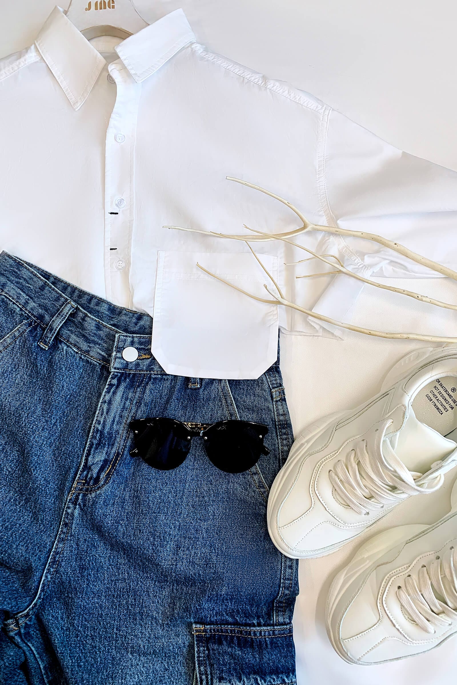 White Pocket Detail Cropped Shirt