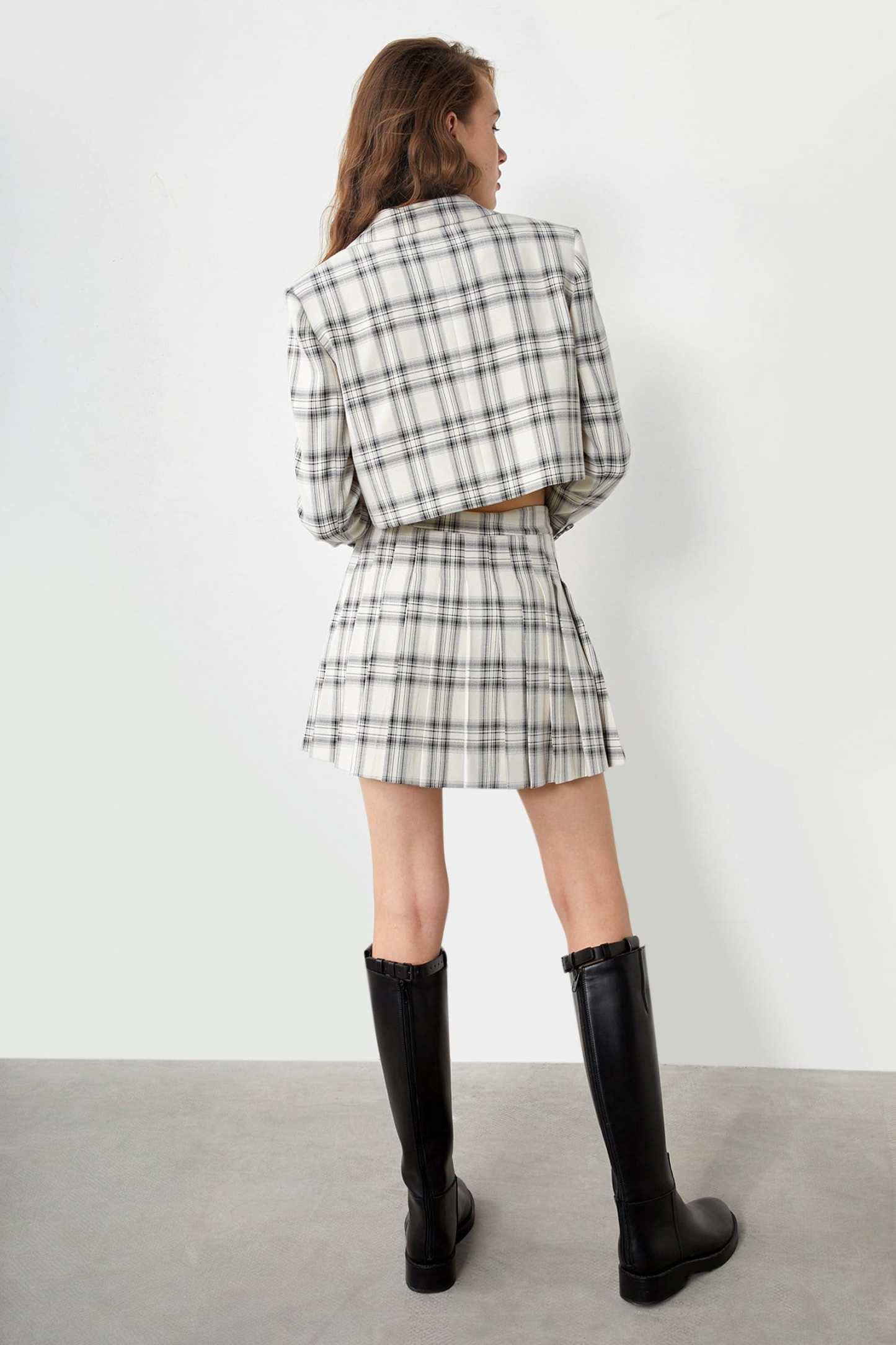 Elliott White Crossbar Plaid Print Blazer