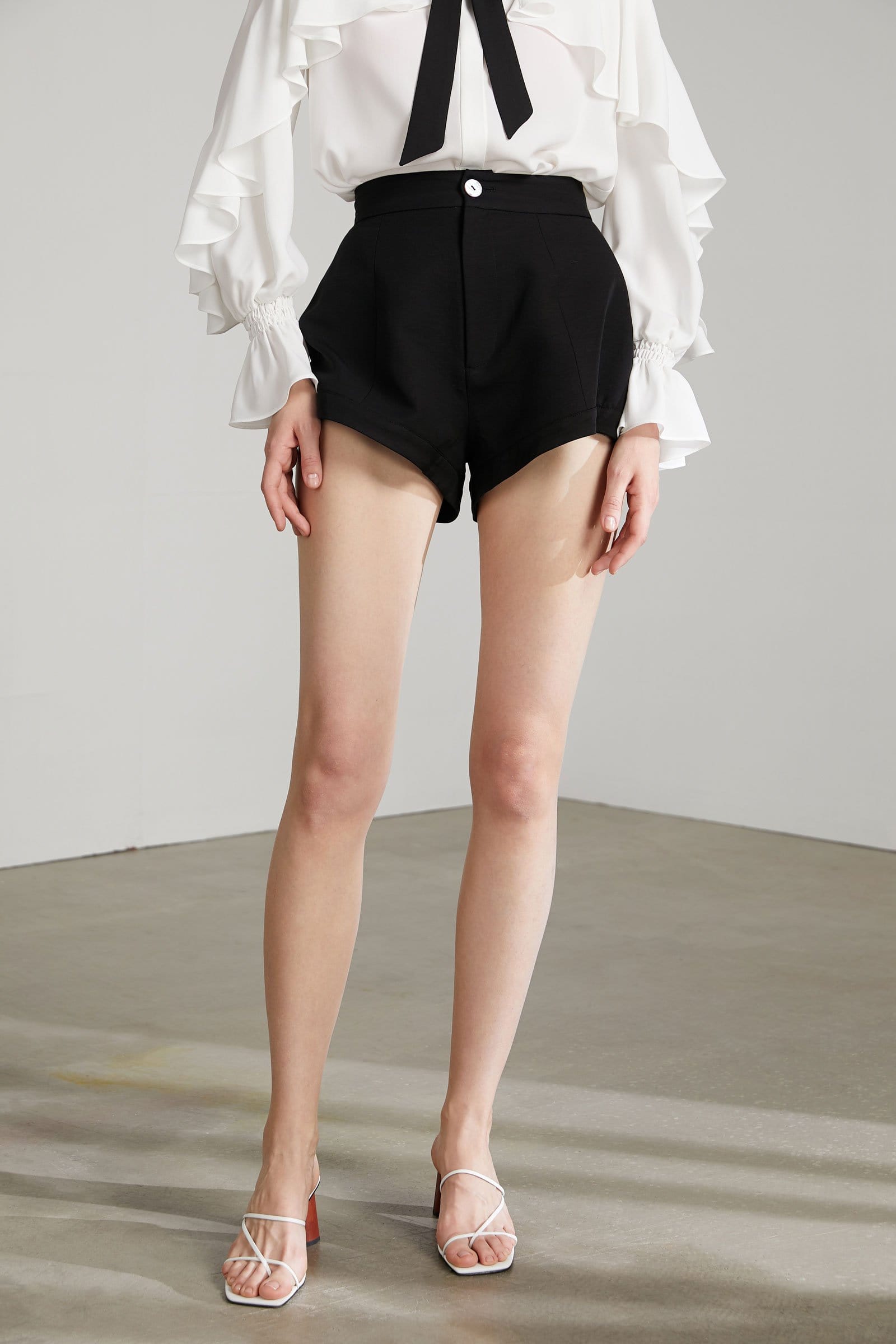Shorts-J.ING Shorts-J.ING