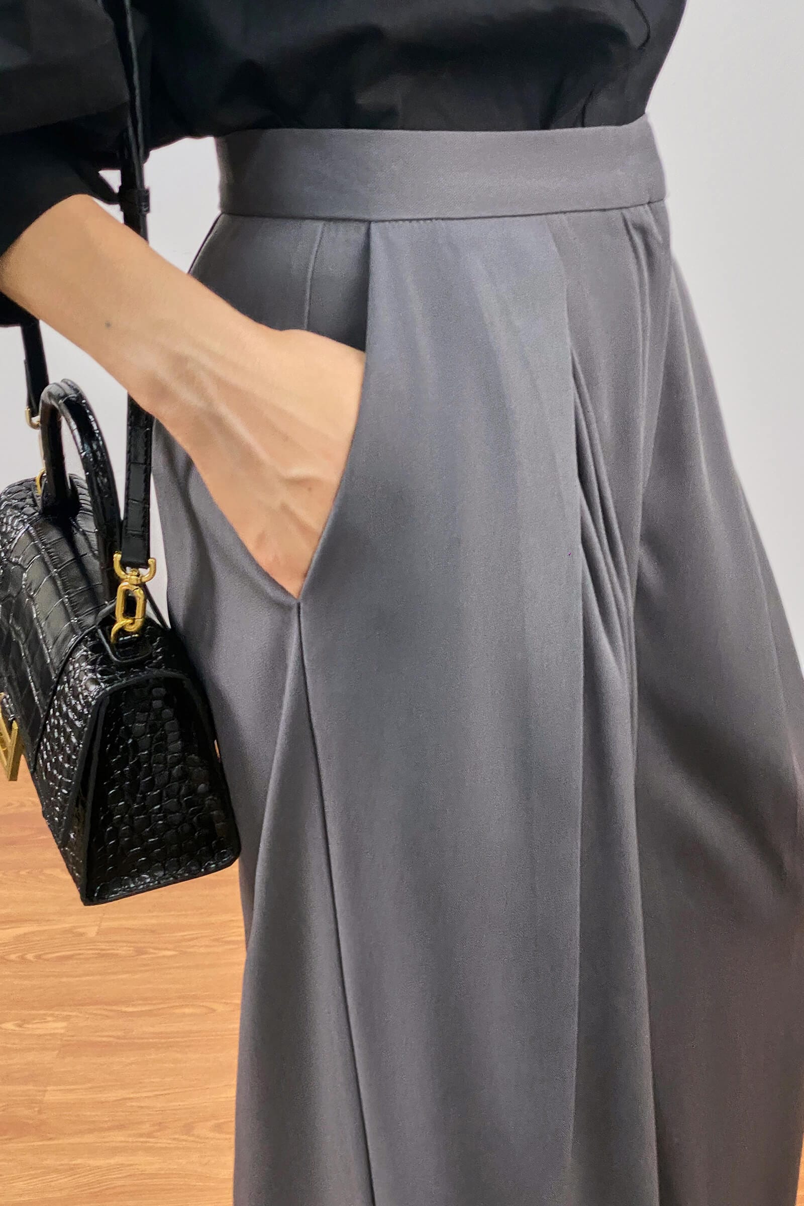 Dark Grey Pleated Wide Leg Work Pants-J.ING