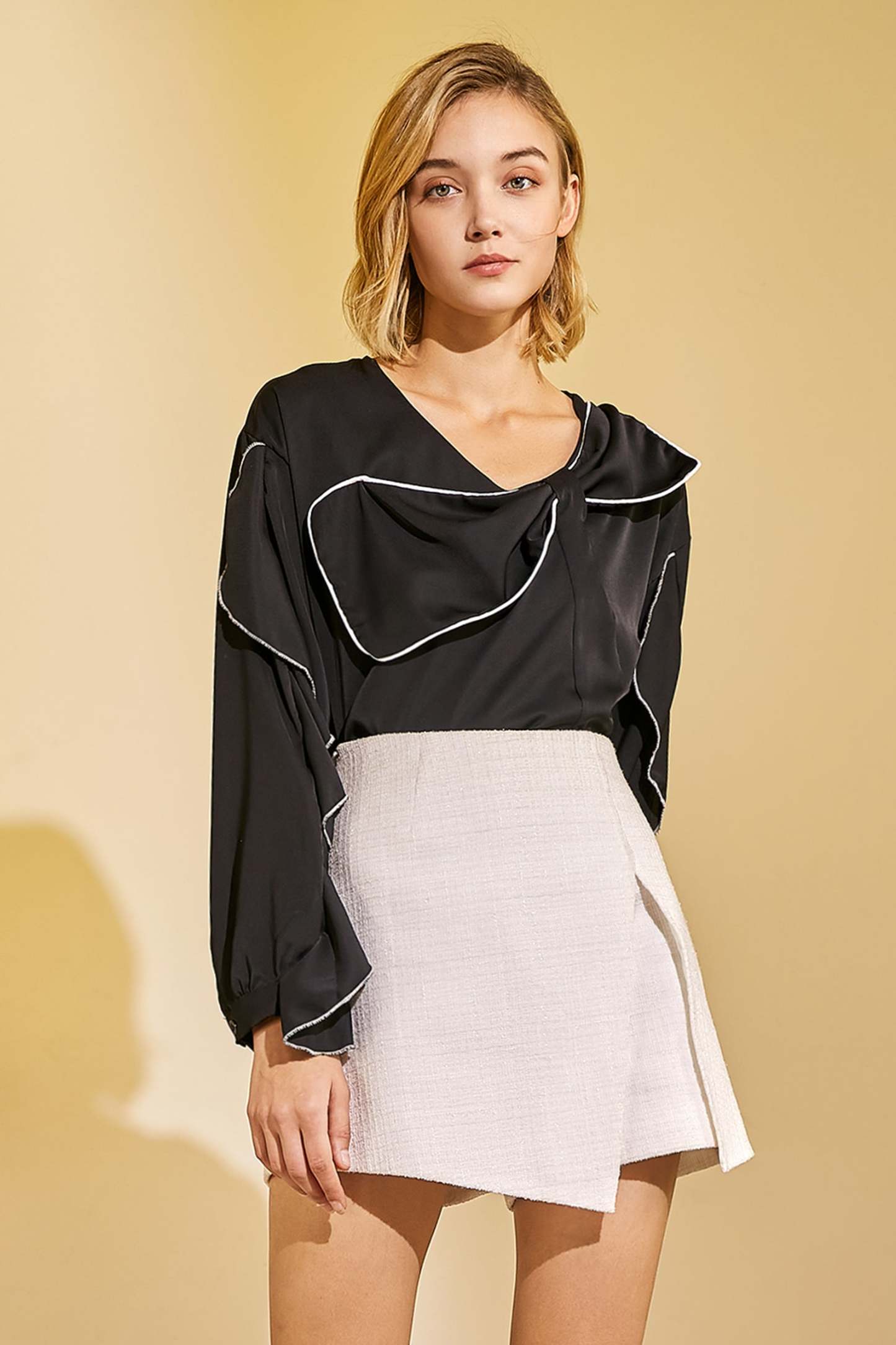 Black Contrast Trim Bowknot Blouse