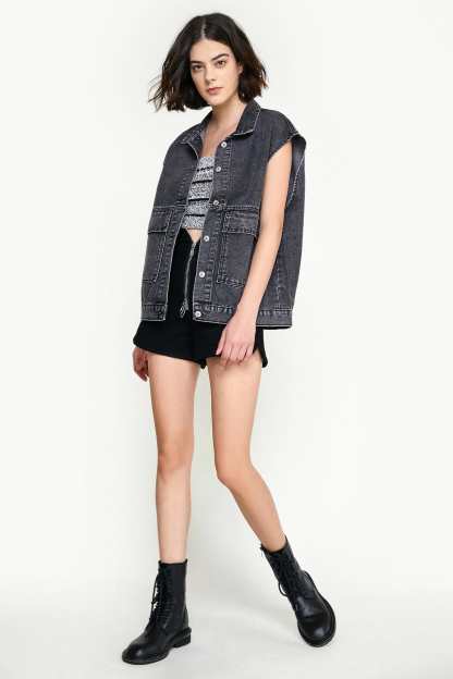 Black Collared Flap Pocket Button Front Denim Vest