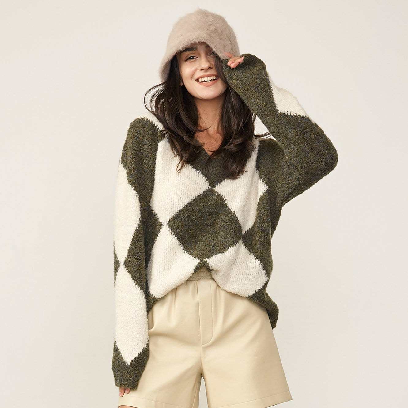 Ryan Dark Green V-Neck Sweater