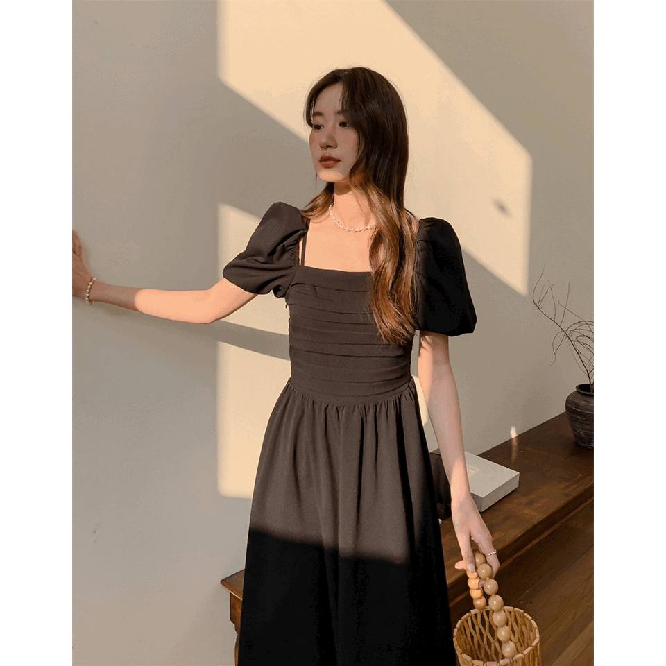 Black Puff Sleeves Wear Two Shoulders And Age-Reducing Dresses