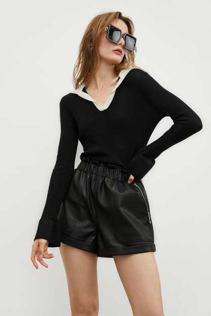 Contrast Collar Black Sweater