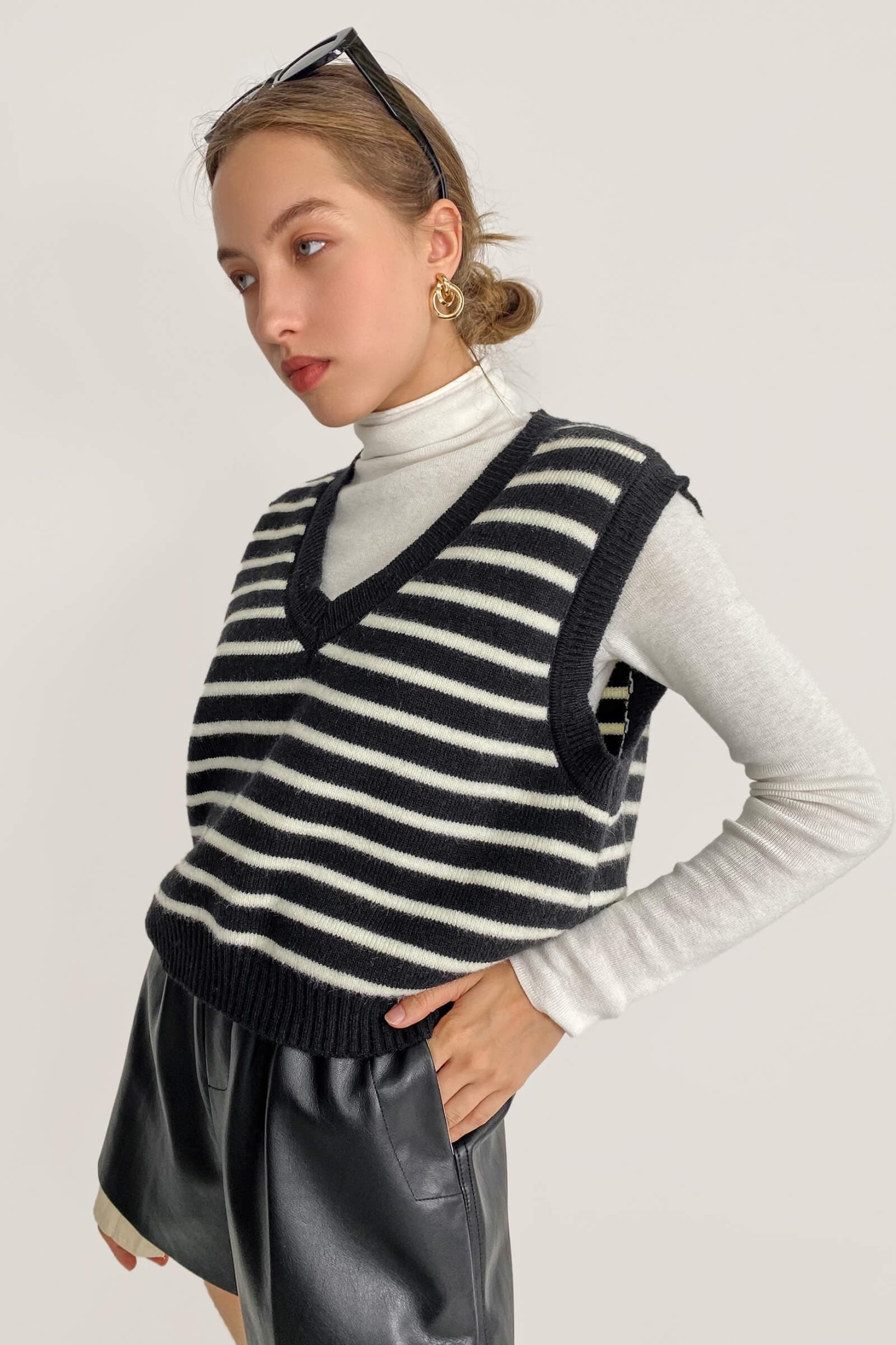Black Striped Knitted Sweater Vest