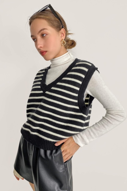 Black Striped Knitted Sweater Vest