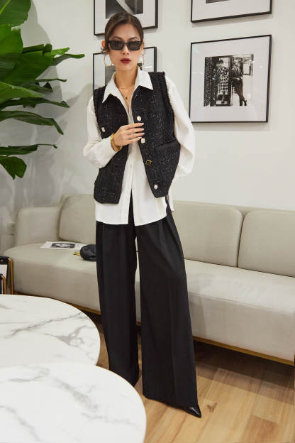 Black Crew Neck Frayed Trim Button-Up  Tweed Vest
