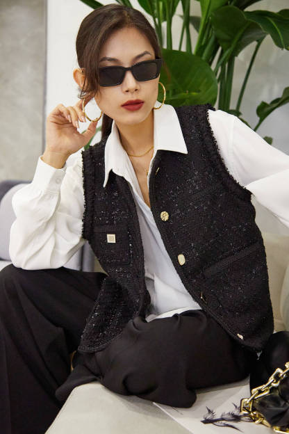 Black Crew Neck Frayed Trim Button-Up  Tweed Vest