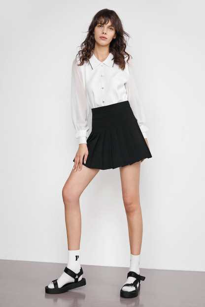 Jayven Black Pleated Skirt