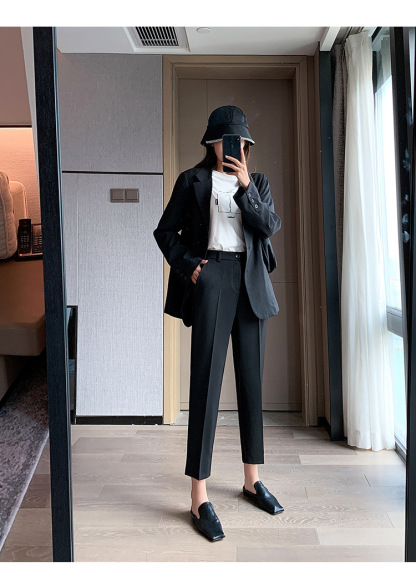 Black Zaira Ankle Jeans
