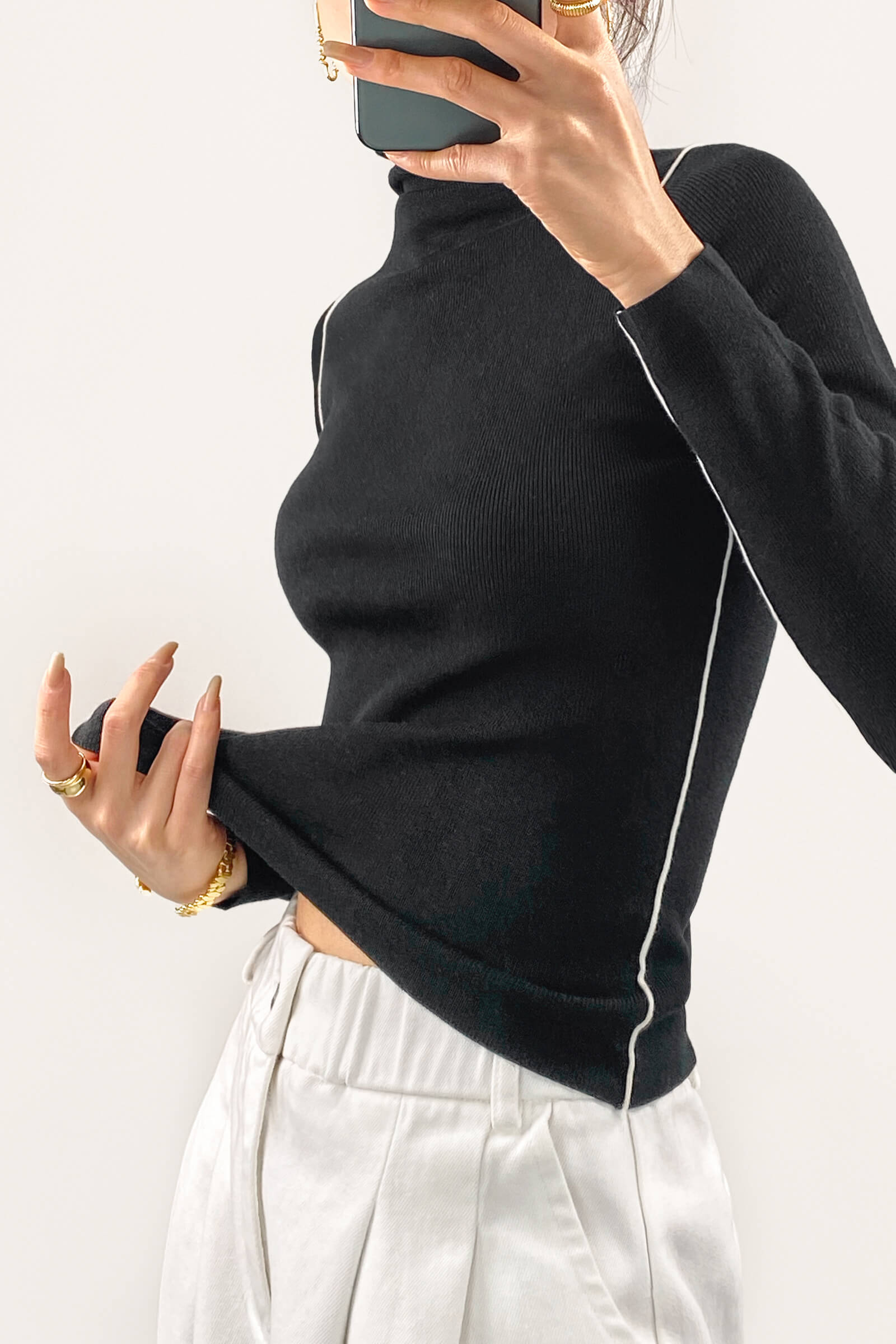 Black Cashmere-Blend Contrast Trim Turtleneck Sweater