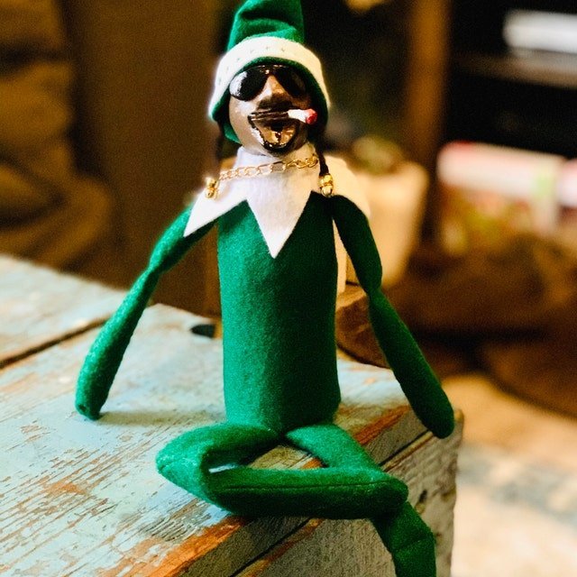 (❤️✨Last Day Promotion) Snoop On A Stoop Christmas Elf Doll