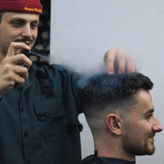 Zum Abschluss ein Haarpuder auftragen