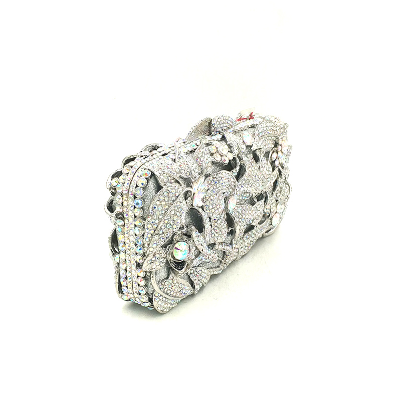 Diamond Crystal Cluth
