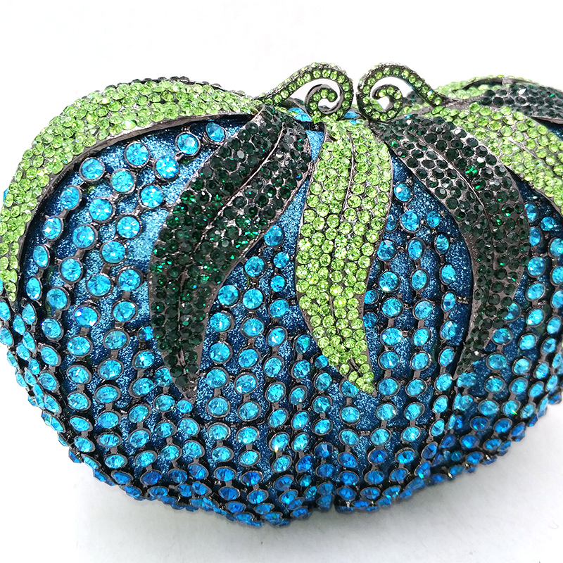 Delicious Tomato Purse