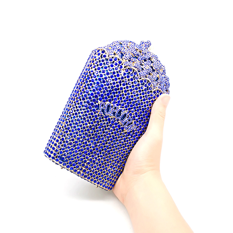 Creative Popcorn Clutch
