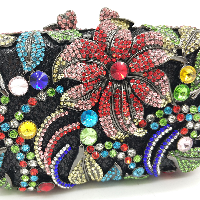 Retro Flower Clutch