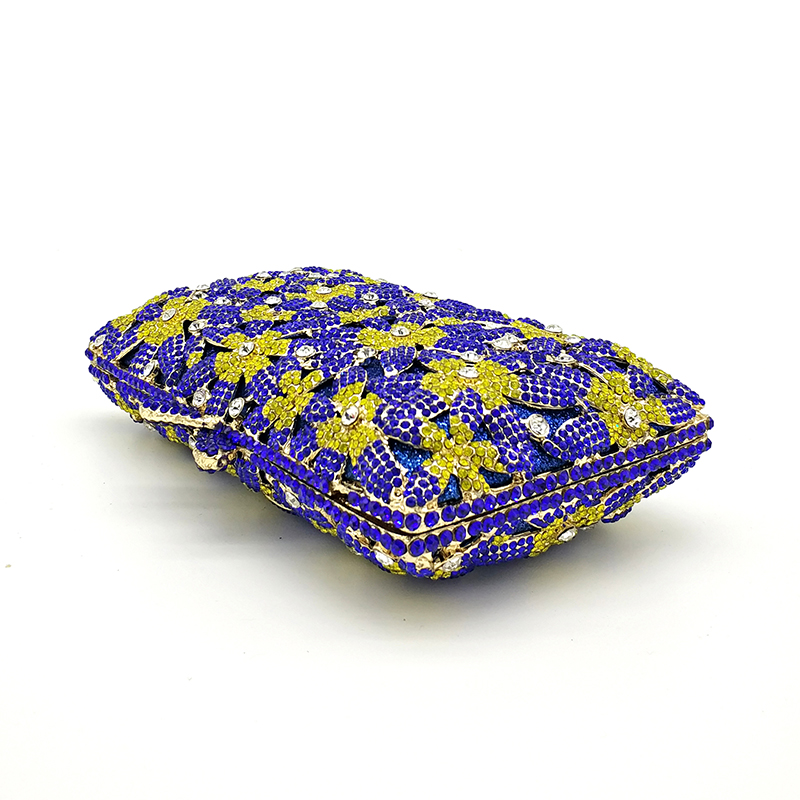 Classical Flower Clutch