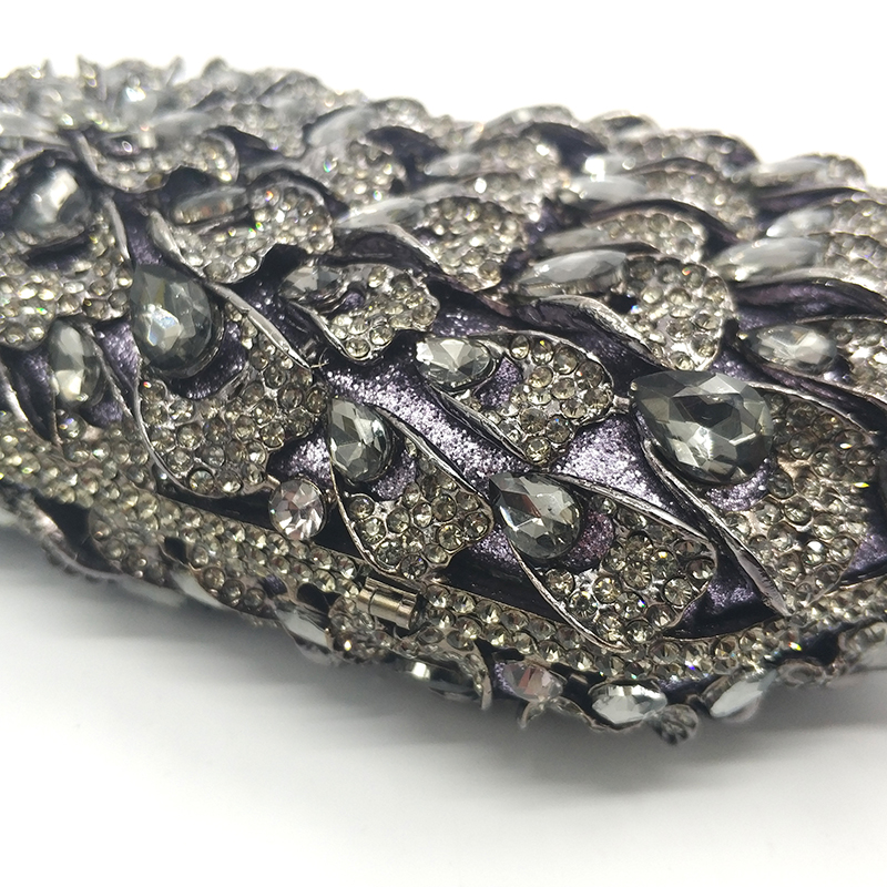 Charming Flowers Clutch