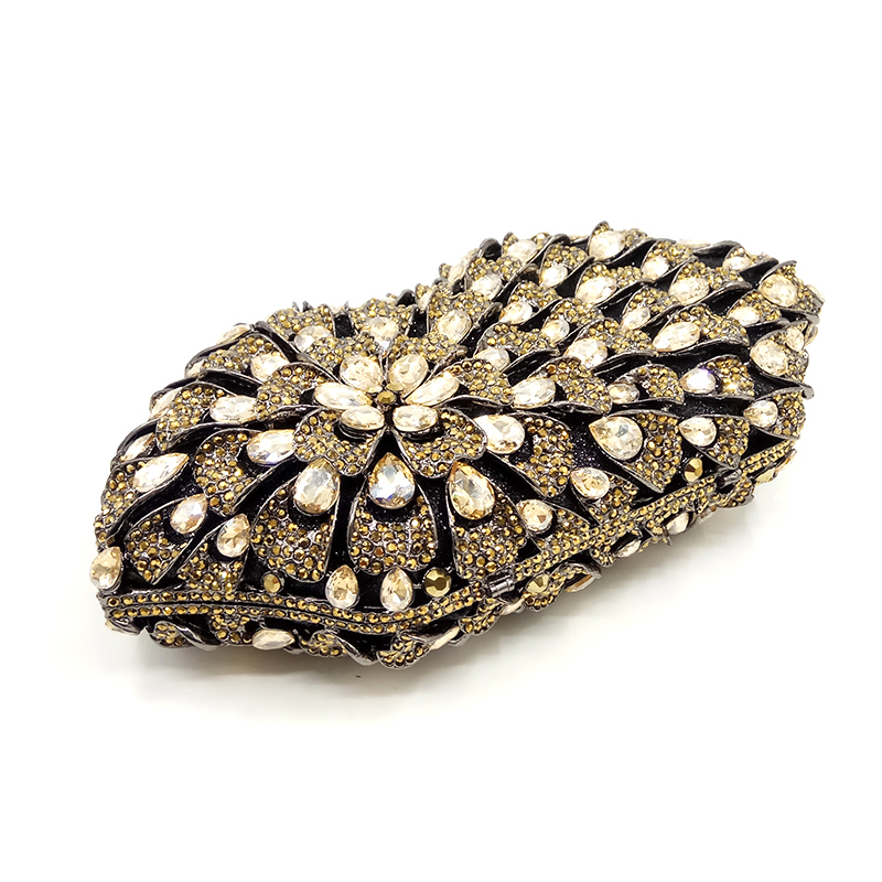Charming Flowers Clutch