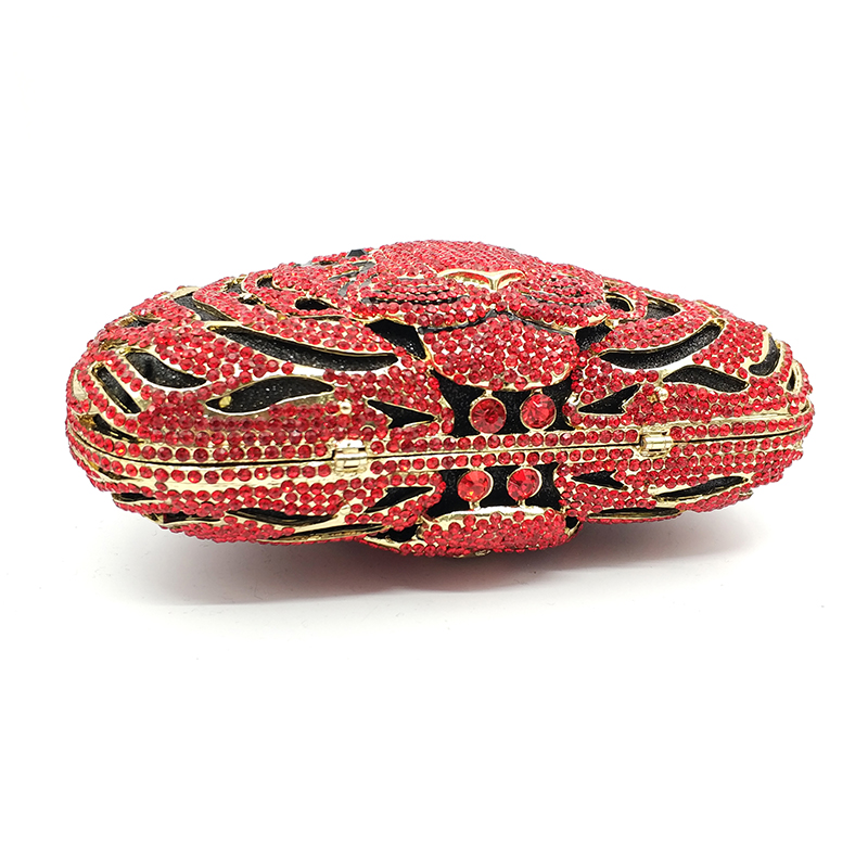 Creative Tager Clutch