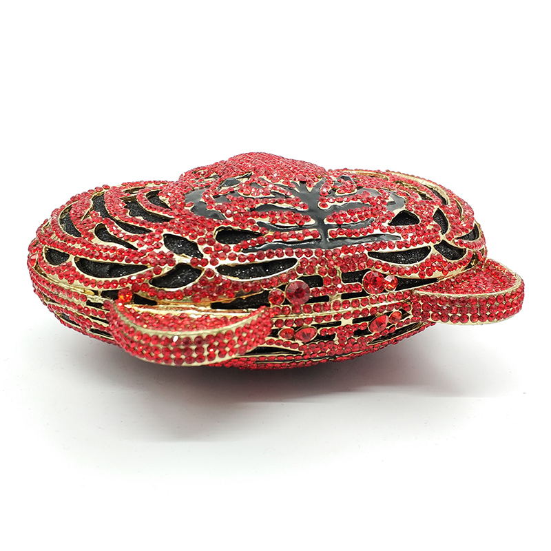 Creative Tager Clutch