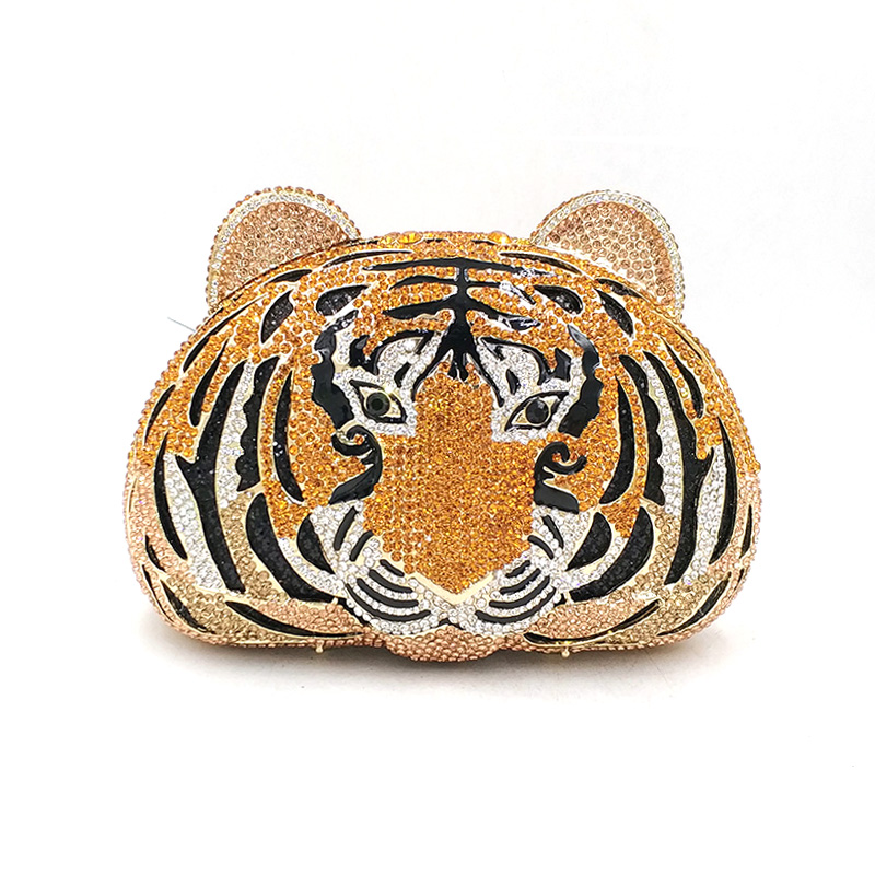 Creative Tager Clutch